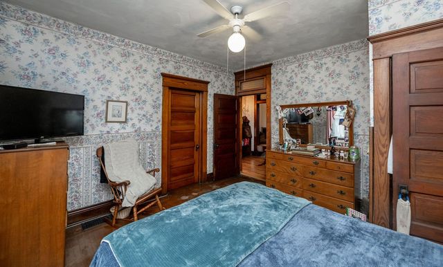 540 Park Rd, Ambridge, PA 15003