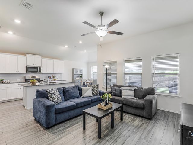 4517 Ashmark Road, Little Elm, TX 76227