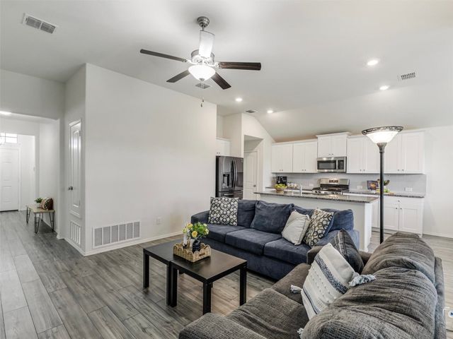 4517 Ashmark Road, Little Elm, TX 76227