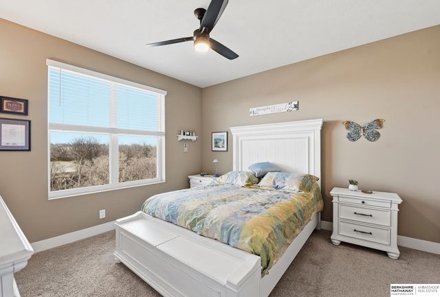 17512 Greenleaf Street, Omaha, NE 68136