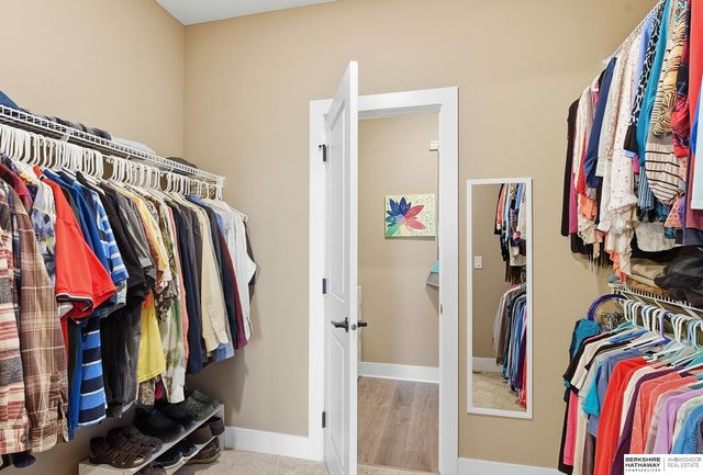 17512 Greenleaf Street, Omaha, NE 68136