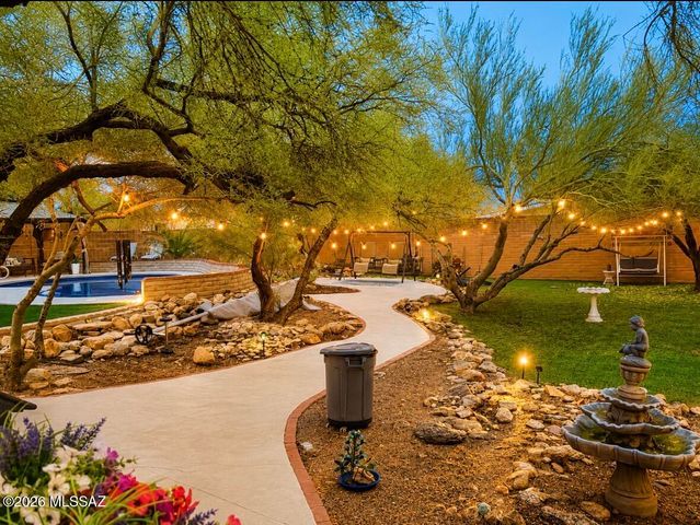 3500 E Nugget Canyon Place, Tucson, AZ 85718