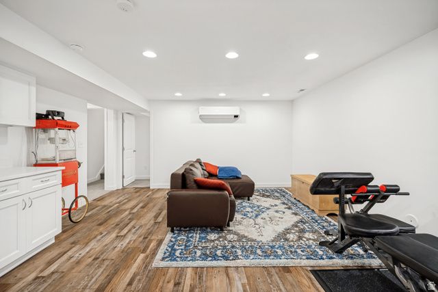 6076 S 4400 W, Hooper, UT 84315