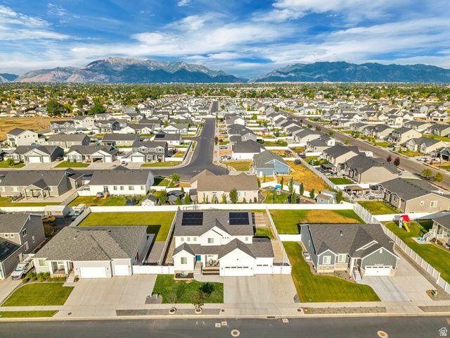 6076 S 4400 W, Hooper, UT 84315