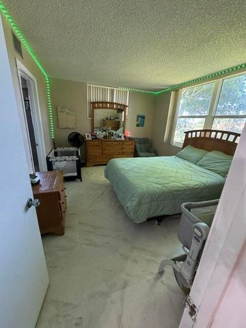 950 NW 80TH Avenue 201, Margate, FL 33063
