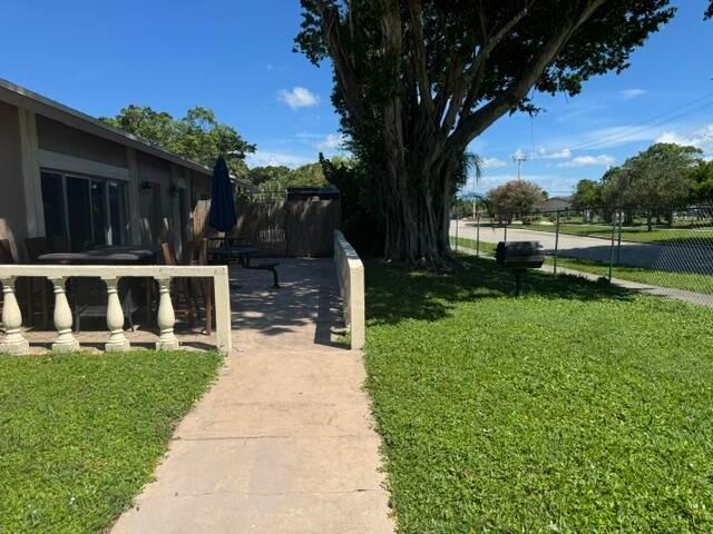 950 NW 80TH Avenue 201, Margate, FL 33063