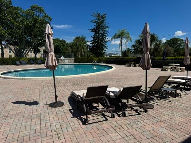 950 NW 80TH Avenue 201, Margate, FL 33063
