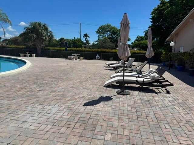 950 NW 80TH Avenue 201, Margate, FL 33063