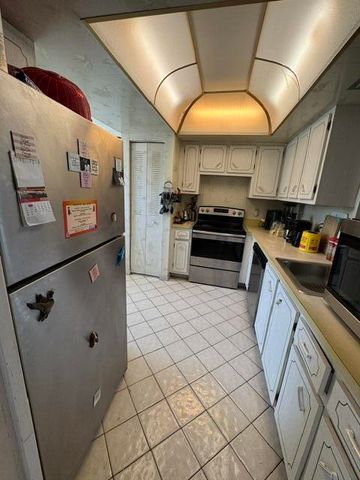 950 NW 80TH Avenue 201, Margate, FL 33063