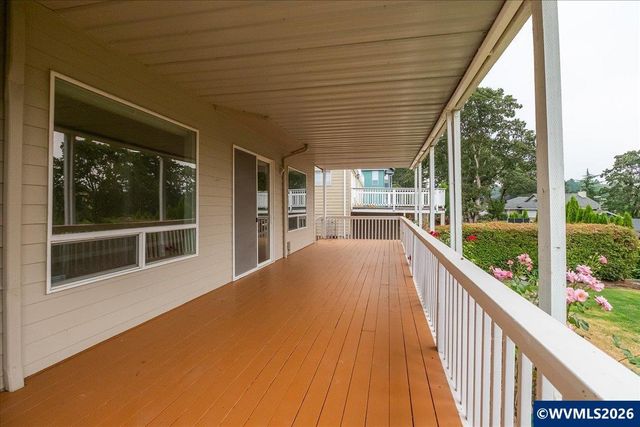 2745 Upper Breckenridge Lp NW, Salem, OR 97304