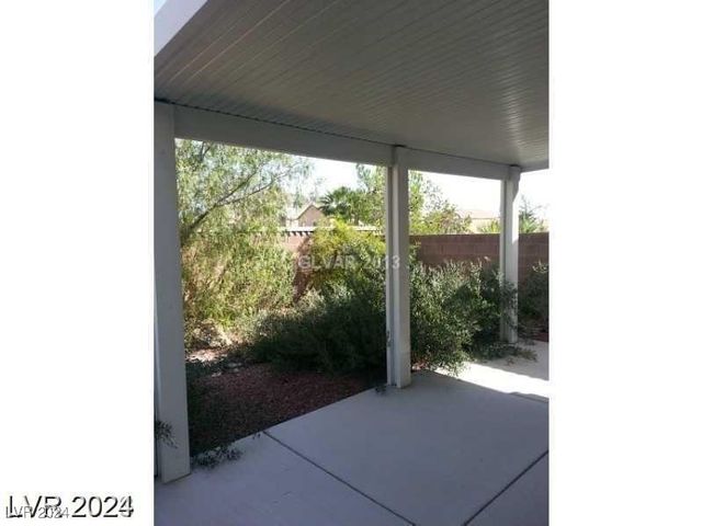 10372 Pink Cloud Court, Las Vegas, NV 89129