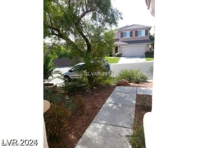 10372 Pink Cloud Court, Las Vegas, NV 89129