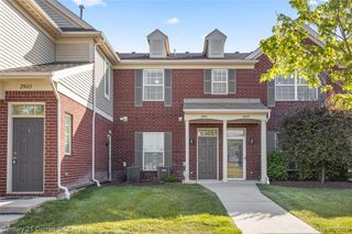 29611 Fox Run Circle, Warren, MI 48092