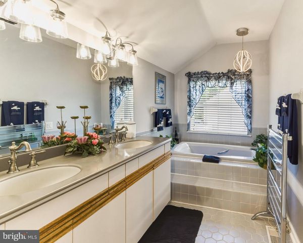 703 SYCAMORE CT, Laurel Springs, NJ 08021