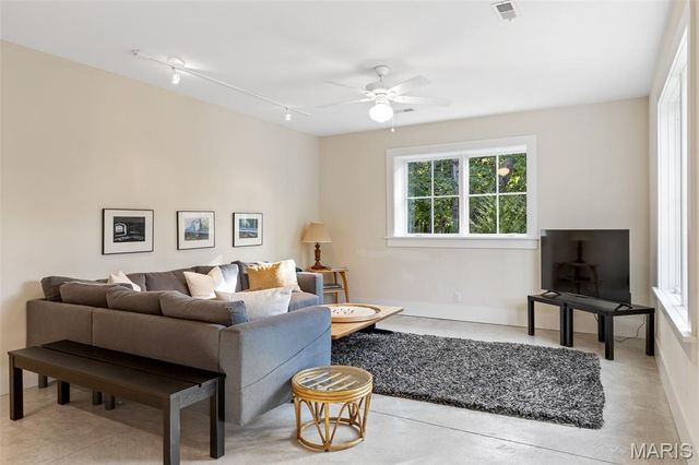 2249 Alpine Ridge Drive, Innsbrook, MO 63390