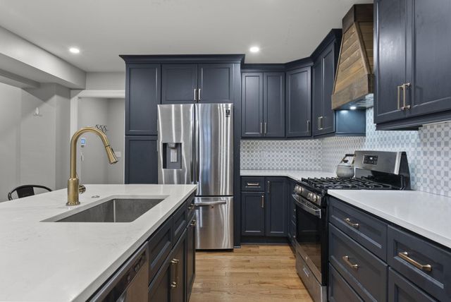 726 Reinhard Avenue, Columbus, OH 43206