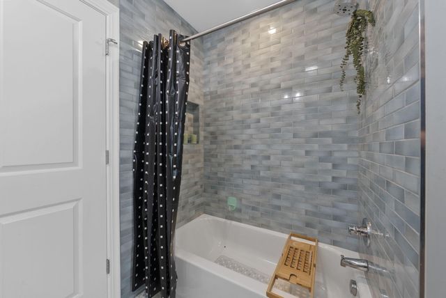 726 Reinhard Avenue, Columbus, OH 43206