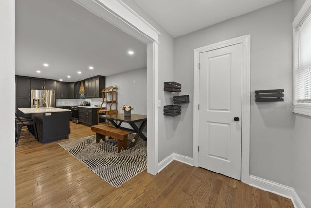 726 Reinhard Avenue, Columbus, OH 43206