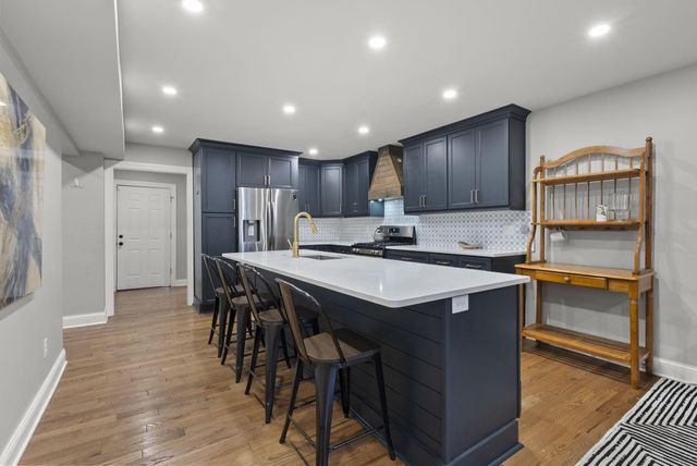 726 Reinhard Avenue, Columbus, OH 43206