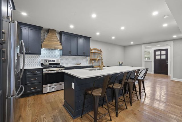 726 Reinhard Avenue, Columbus, OH 43206