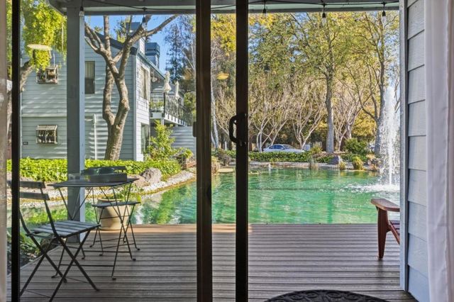 905 W Middlefield Road 975, Mountain View, CA 94043