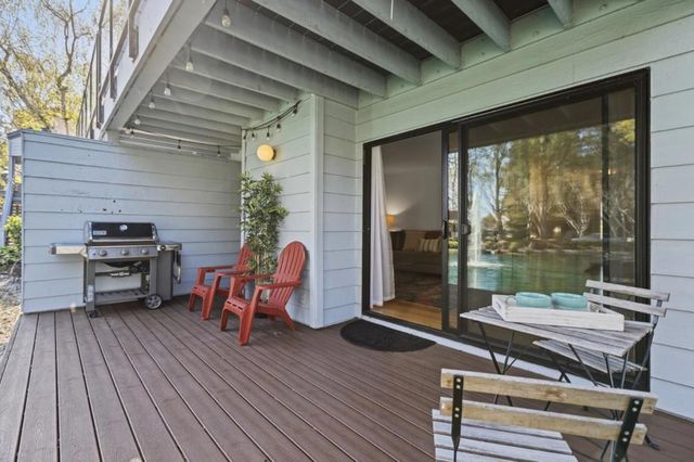 905 W Middlefield Road 975, Mountain View, CA 94043