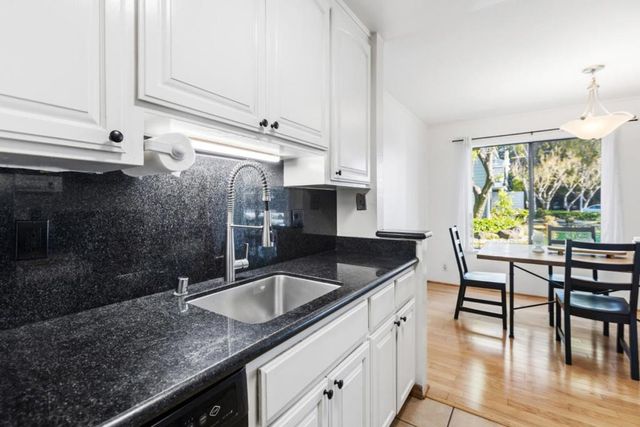 905 W Middlefield Road 975, Mountain View, CA 94043