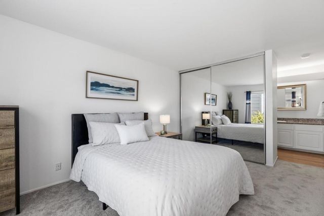 905 W Middlefield Road 975, Mountain View, CA 94043