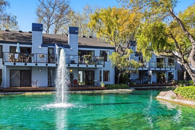 905 W Middlefield Road 975, Mountain View, CA 94043