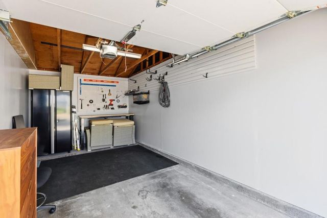 905 W Middlefield Road 975, Mountain View, CA 94043