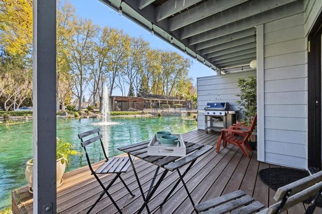 905 W Middlefield Road 975, Mountain View, CA 94043