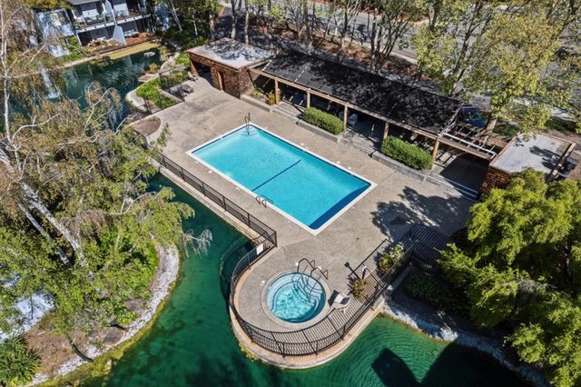 905 W Middlefield Road 975, Mountain View, CA 94043