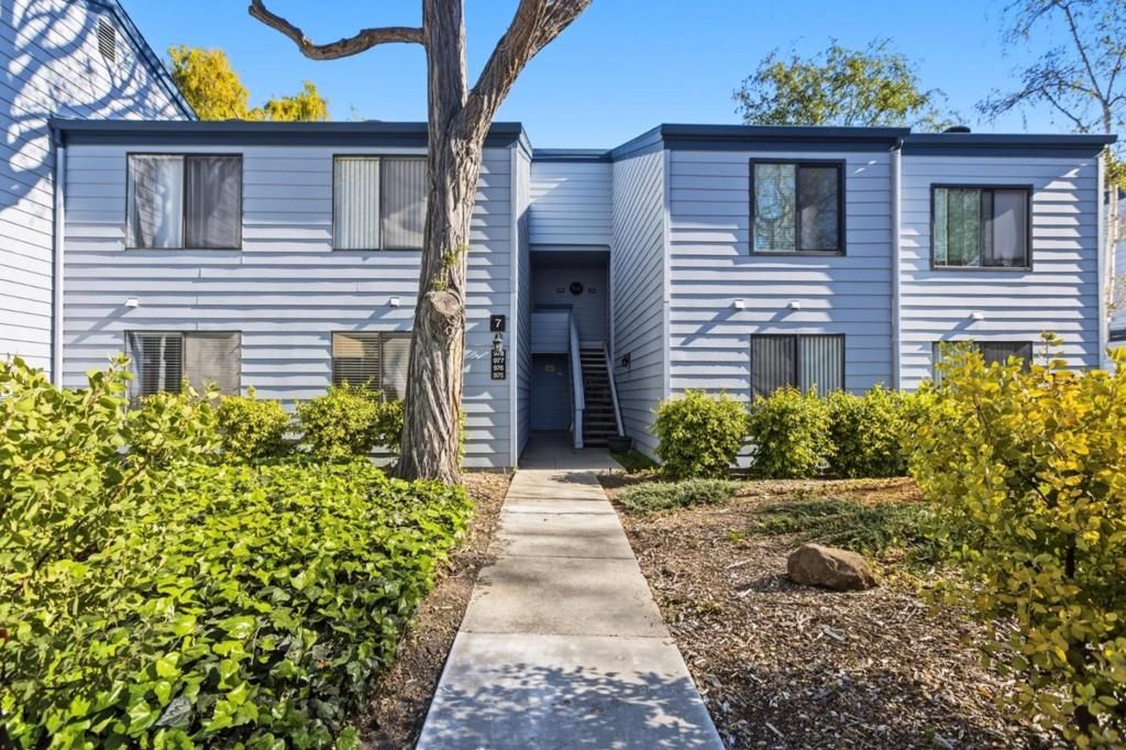 905 W Middlefield Road 975, Mountain View, CA 94043