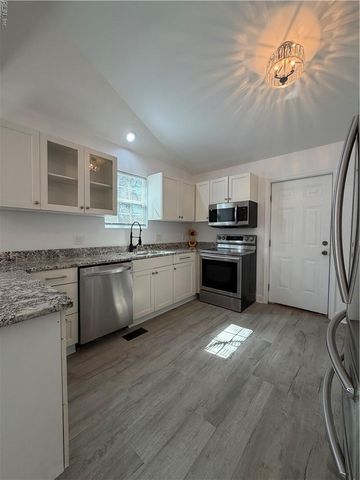 310 Barrett ST, Franklin, VA 23851