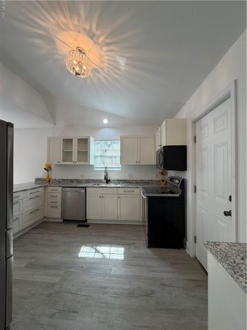 310 Barrett ST, Franklin, VA 23851