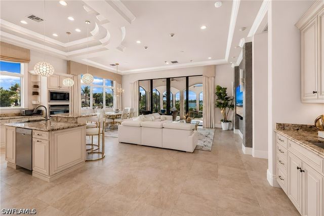 11777 Via Savona CT, Miromar Lakes, FL 33913