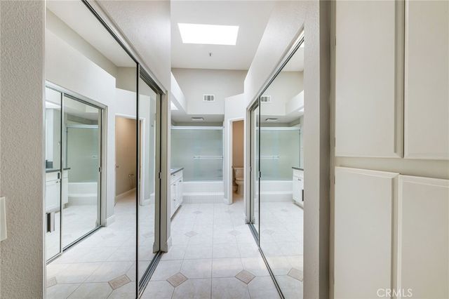 104 Cartier Aisle, Irvine, CA 92620