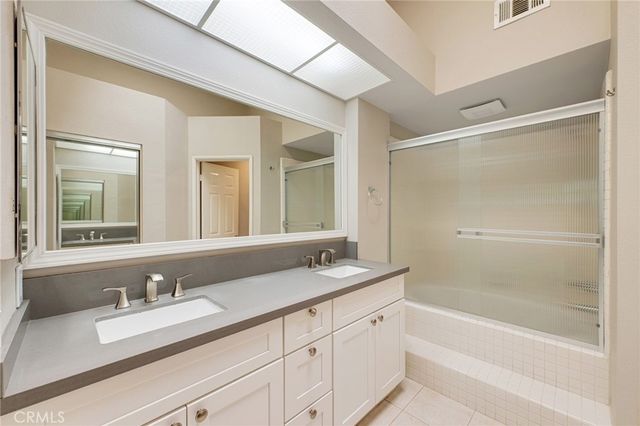 104 Cartier Aisle, Irvine, CA 92620