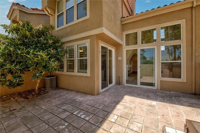 104 Cartier Aisle, Irvine, CA 92620