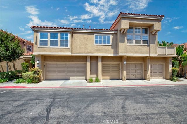 104 Cartier Aisle, Irvine, CA 92620