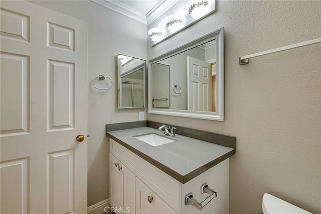 104 Cartier Aisle, Irvine, CA 92620