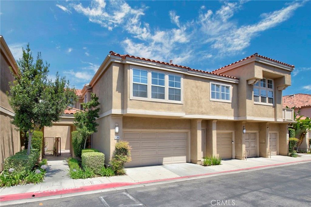 104 Cartier Aisle, Irvine, CA 92620