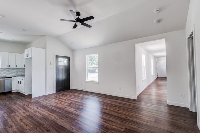 4307 Copeland Street, Dallas, TX 75210