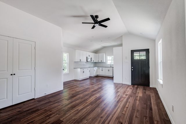 4307 Copeland Street, Dallas, TX 75210