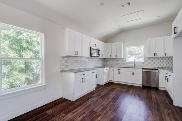 4307 Copeland Street, Dallas, TX 75210