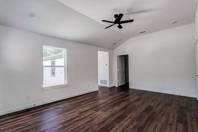 4307 Copeland Street, Dallas, TX 75210