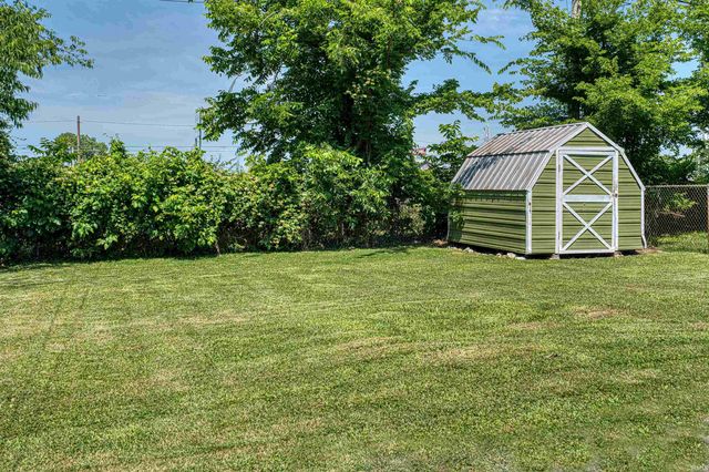 2022 Harding Avenue, Evansville, IN 47711