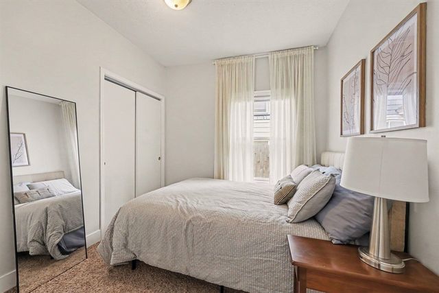 1355 Valley, Grand Rapids, MI 49504