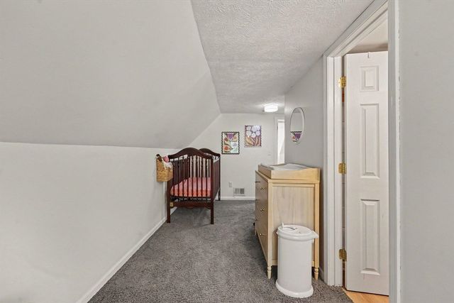 1355 Valley, Grand Rapids, MI 49504