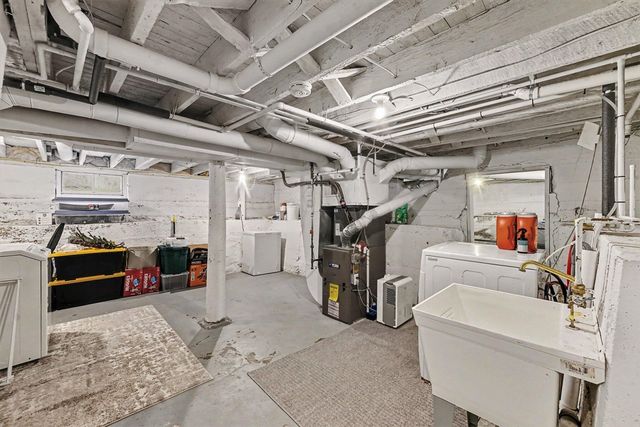 1355 Valley, Grand Rapids, MI 49504